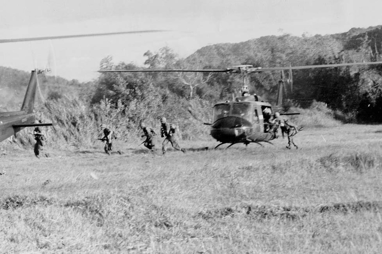 /uploads/images/anh-lich-su-viet-nam/tran-dia-ia-drang.jpg